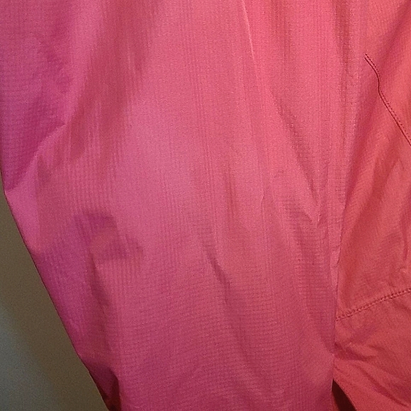 MEC Womens Aquanator Rain jacket in Small - Picture 8 of 16
